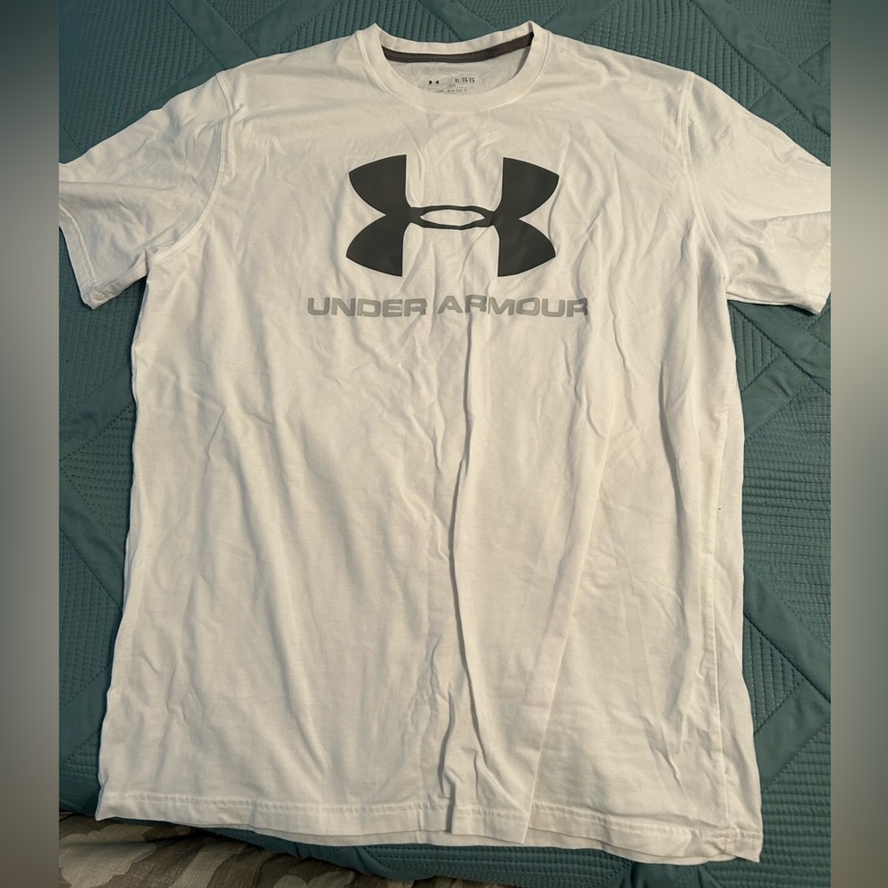 Under Armour Men's White T-Shirt
